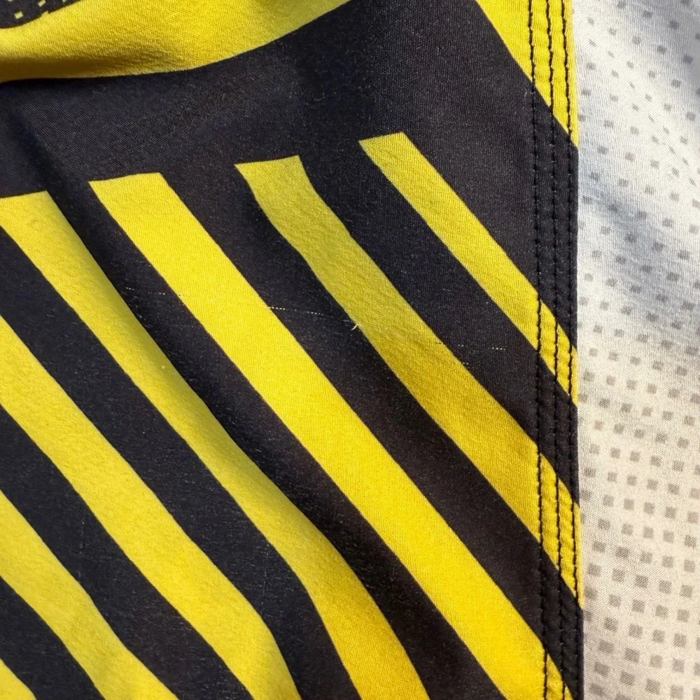 Quiksilver Cypher Series Board Shorts Mens 32 Yellow Black Geometric Swim Trunks